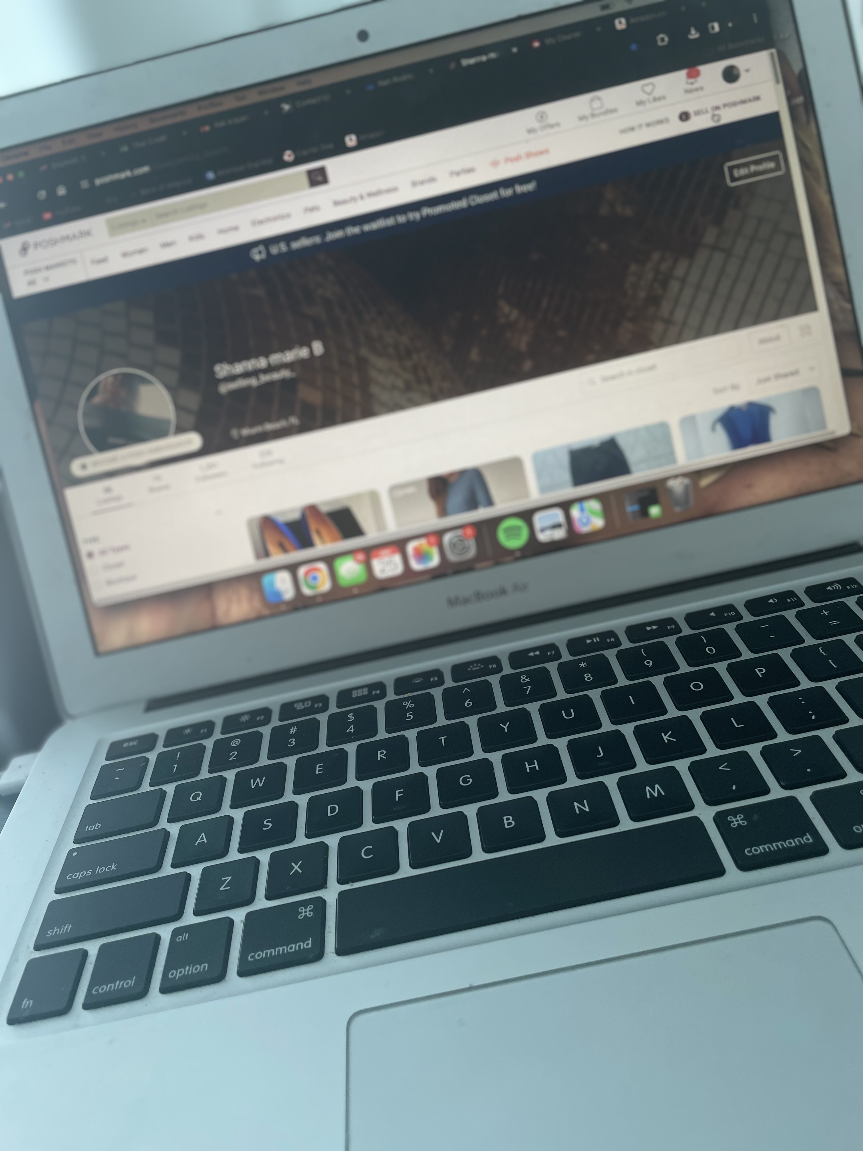 Shop
