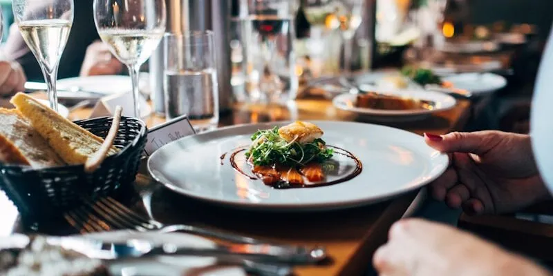 📅 Reserve a table